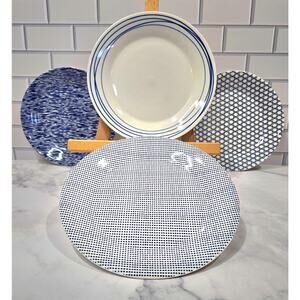 Set Of 8 Royal Doulton Pacific London 1815 Costal Blue White 9.25" Plates